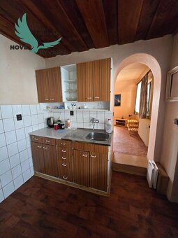 REZERVOVANÝ - Rodinný dom s potenciálom v obci Nemecká, časť - 19
