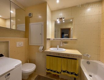 3 izbový byt, 68 m2 + priestranná presklená lodžia, Bazovské - 19