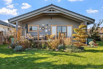 ÚTULNÝ RD S VEĽKOU ZÁHRADOU A MODERNÝMI TECHNOLÓGIAMI, ČASTÁ - 19