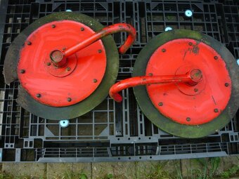 Náhradní díly na rotační sekačky - 19