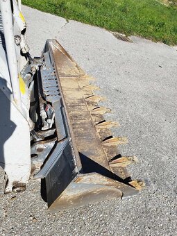 Pasovy nakladac Takeuchi TL230 s klimou, SPZ, High Flow. - 19