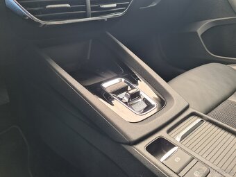 ŠKODA OCTAVIA COMBI 2.0 TDI SCR STYLE AUTOMAT - 19
