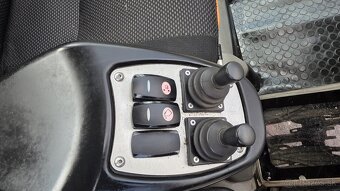 Víceúčelový zametací stroj, multicar, AUSA B200H,sklápěč,4x4 - 19