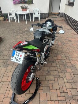 Aprilia Tuono V4 1100 Factory 2016 - 19
