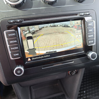 Volkswagen Touran 2.0 TDI DSG 7 miestne - AJ NA SPLÁTKY - 19