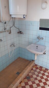 Na predaj priestranný 4-izbový rodinný dom - 19