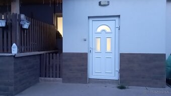 Predám zrekonštruovaný rodinný dom - 19