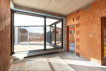 Vila s nadčasovou architektúrou- Prešov, bývanie, podnikanie - 19