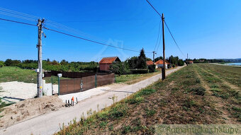 744 m2 stavebný pozemok pri pláži rieky Dunaj v obci Krava - 19