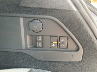 Volkswagen Touareg II 3.0 TDI R-Line 4MOTION - 19