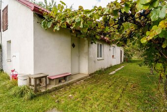 NA PREDAJ rodinný dom s letnou kuchyňou v pokojnej a tichej - 19