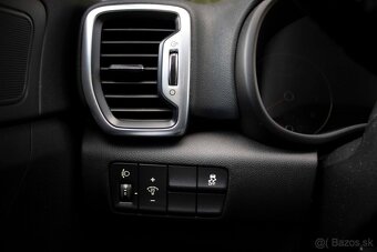 Kia Sportage 1.6 GDi Silver 2WD - 19