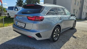 Kia Ceed SW 1.5 T-GDi Gold - 19