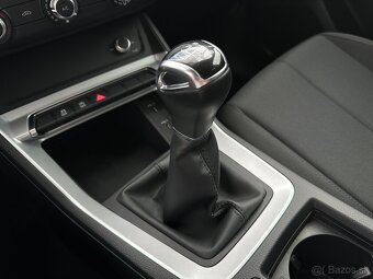 Audi Q3 1.5 TSi M6, r.v.: 2022 - 19