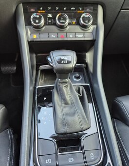 Škoda Karoq 4x4 117'000 km DSG style led - 19