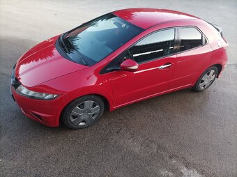 Honda Civic 2.2  103kW ZNÍŽENÁ CENA - 19