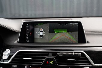 BMW Rad 7 750i xDrive A/T Odpočet DPH - 19