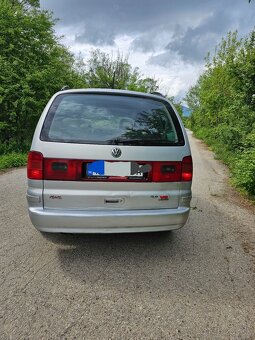 VW SHARAN 4 MOTION VR6 2.8 BENZÍN 150KW AYL.STK/EK 12/2025 - 19