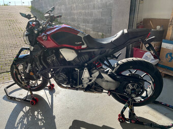 Honda CB1000R - 19