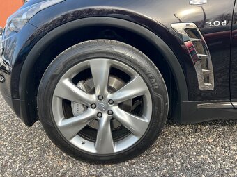Infiniti QX70 S diesel Premium  AWD kupene SR - 19