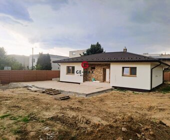 VILLA PARK HUMENNÉ – MODERNÉ BUNGALOVY S NADŠTANDARDNÝM PREV - 19
