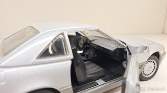 1:18 MERCEDES-BENZ 500SL - 32 - 19
