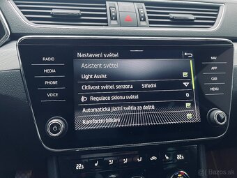 Škoda Superb Combi 2.0TDI Style 2021 - 19