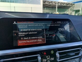 BMW Rad 4 Gran Coupé M440i xDrive / 374K / V6 / 2021 - 19