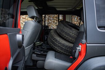 Jeep Wrangler 2.8 CRD Unlimited, 1.majiteľ, SK-auto, nelak - 19