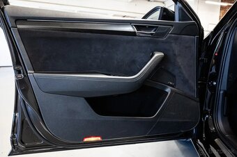Škoda Superb Combi 2.0 TDi Sportline - 19