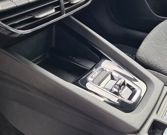 ŠKODA OCTAVIA 2.0 TDI SEDAN 4X4 DSG / MOŽNÝ ODPOČET DPH - 19