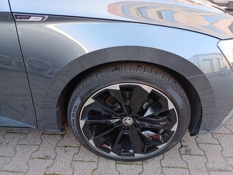 Škoda Superb iV Combi TSI 160kW Sportline - záruka Autodraft - 19