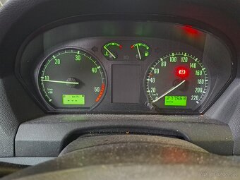 Prístrojový panel, budíky, tachometer. - 19