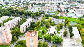 Predaj priestranného 3,5 izbového bytu s balkónom, Gogolova - 19