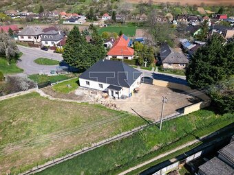 Na predaj pohostinstvo s veľkým potenciálom v obci... - 19