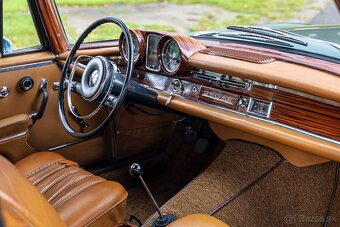 Mercedes-Benz 250SE - 19