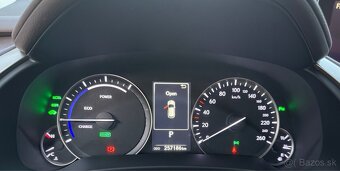 Lexus RX450H, r.v. 7/2017, kúpené ako nové v SR, odpočet DPH - 19