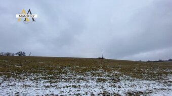 Na predaj rodinný dom v Somosköújfalu na pozemku 1 848 m2 za - 19