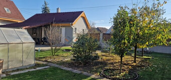 Na predaj poschodový rodinný dom s krásnou záhradkou - 19