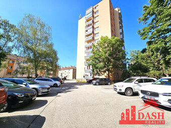 Na predaj 3 izbový byt s balkónom a klimatizáciou, 76 m2, Tr - 19
