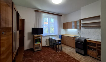 Pekný tehlový 2i byt upravený na 3i, Odborárska - Nové Mesto - 19