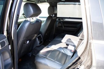 Volkswagen Touareg R50 5,0TDI V10 - 19