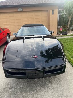 1986 Chevrolet Corvette C4 official pace car - 19