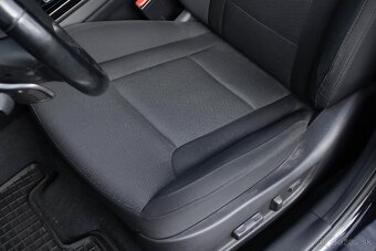 Hyundai i40 CW 1.7 CRDi A/T Premium / AJ NA SPLÁTKY / - 19