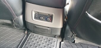 Mitsubishi Pajero - 19