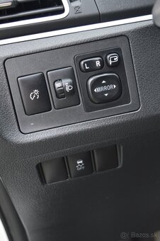 Toyota Verso 1.6i - 7 míst ,NAVI, kamera ,bez koroze - 19