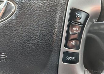 Hyundai Santa Fe 2.2-145kw-facelift-4x4-tažné - 19