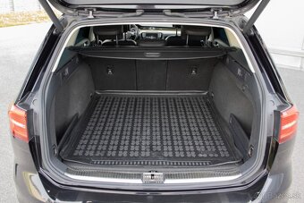 Volkswagen Passat Variant 2.0 TDI Highline DSG AJ NA SPLÁTKY - 19