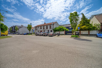 Trojpodlažná polyfunkčná budova v úplnom centre Šamorína na  - 19