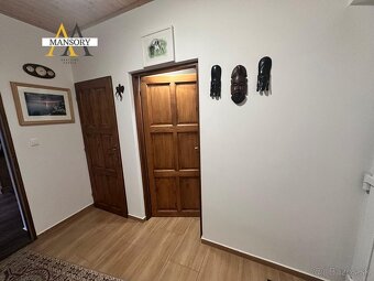 Na predaj  rodinný dom na okraji vidieka na 18 289 m2 pozemk - 19